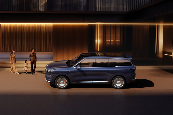 33.69万元起，上汽旗舰?智己LS9正式开启预售 以全球巅峰科技，颠覆30万级大六座SUV格局