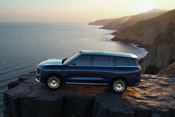 33.69万元起，上汽旗舰?智己LS9正式开启预售 以全球巅峰科技，颠覆30万级大六座SUV格局