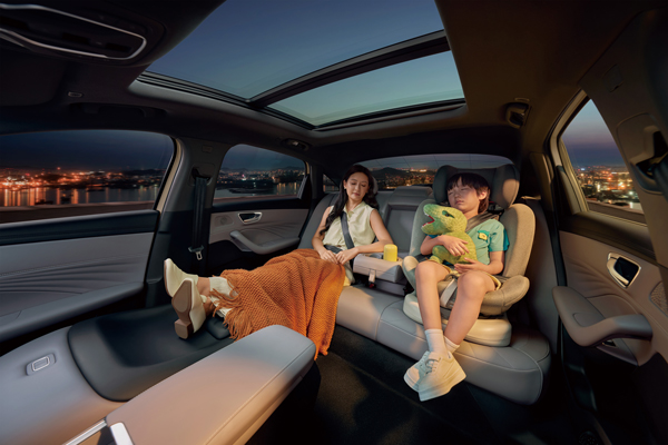 荣威M7 DMH重磅上市，限时美好价8.58万元起享新能源时代家轿王