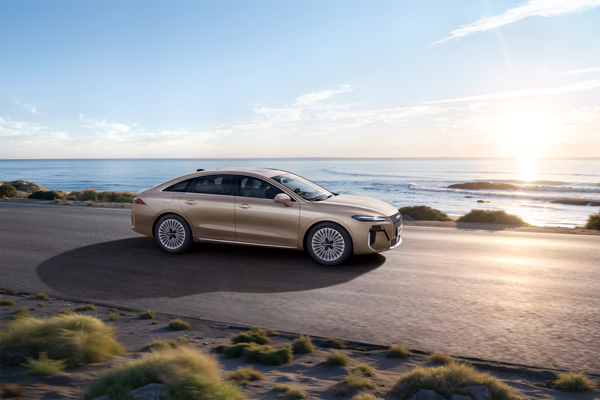 荣威M7 DMH重磅上市，限时美好价8.58万元起享新能源时代家轿王